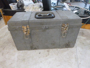 lot 29 image: Toolbox