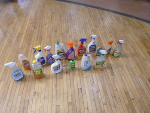 lot 78 image: Miscellaneous Household Cleaners