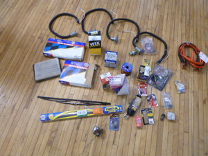 lot 82 image: Miscellaneous Automotive Items