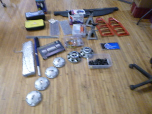 lot 83 image: Miscellaneous Garage Items