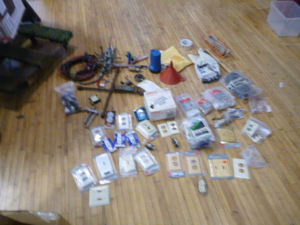 lot 90 image: Miscellaneous Garage Items