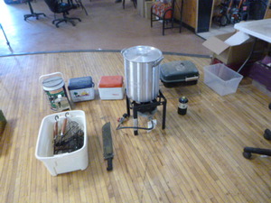 lot 103 image: Camping Items