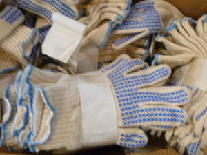 lot 108 image: Box of Work Gloves