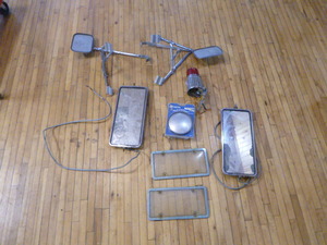 lot 126 image: Automotive Accessories