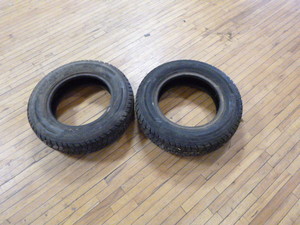 lot 150 image: 2 Starfire Sport Metric Tires