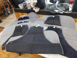 lot 174 image: 6 Ansen Aprons