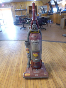 lot 187 image: Eureka Vacuum Cleaner