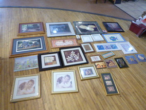 lot 194 image: Lot of Framed Prints