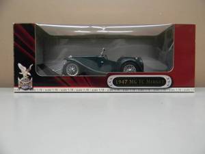 lot 18 image: New in Box Die-Cast Metal Collection 1947 MG TC Midget. 118 Scale.