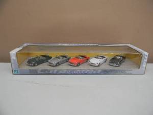 lot 36 image: NICE SET Set of 5 Cararama MG Collectible Cars