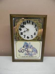lot 42 image: NICE Vintage Rare - 1977 R.J. ROBERTS & CO. Clock - The General Tire