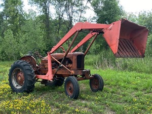 lot 3 image: 1952 Allis-Chalmers WD45 Tractor