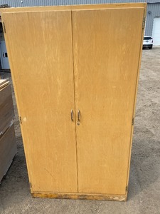 lot 12 image: Wooden Storage Cabinet