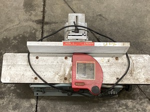 lot 26 image: Delta 6 Benchtop Jointer