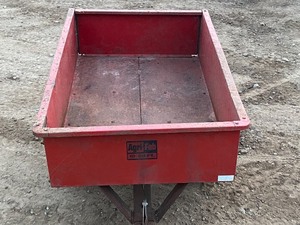 lot 5-B image: Pin-Hitch Lawn Tractor Trailer