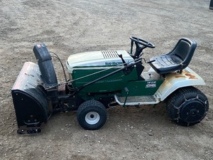 lot 5-A image: Yard Machines Limited Edition Lawn Tractor
