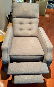 lot 11 image: Great Grey Reclining Chair