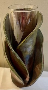 lot 43 image: Pottery Vase, Bowl and Wooden Sculpture