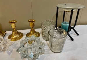 lot 36 image: Lot of Candle Holders