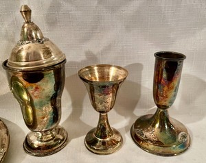 lot 97 image: Silver Plated Goodies