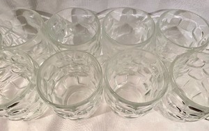 lot 101 image: Clear Glassware