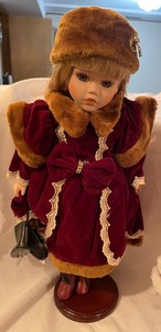 lot 106 image: 3 Porcelain Dolls