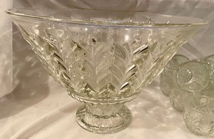 lot 99 image: Punch Bowl with 23 Glasses