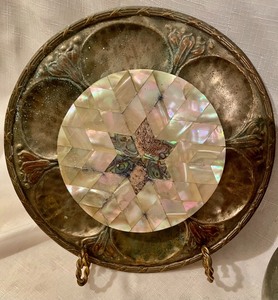 lot 104 image: Silver Sensations