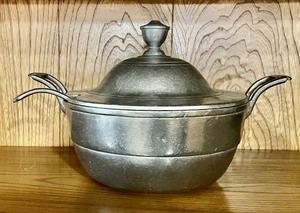 lot 193 image: Pewter Soup Toureen
