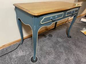 lot 164 image: Wooden Desk With Single Drawer