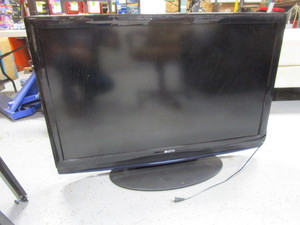 lot 3 image: 46 Sanyo TV