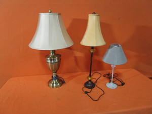 lot 56 image: Table Lamps