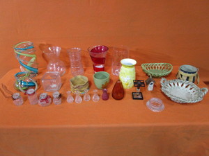 lot 61 image: Home Decor