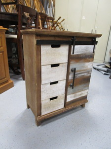 lot 9 image: Storage Cabinet 25x14x32