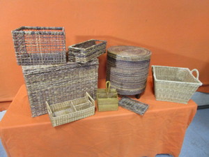 lot 53 image: Wicker Items