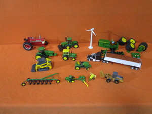 lot 80 image: Farm Toys & Lego Tractor