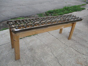lot 40 image: Roller Feed Table