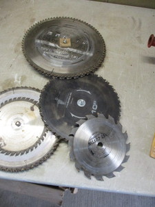 lot 52 image: Lot of Saw Blades