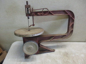 lot 62 image: Scroll saw attachment