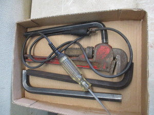 lot 70 image: Large Allen WrenchesPipe WrenchTest Light