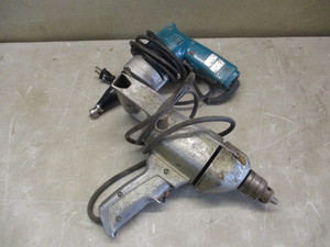 lot 76 image: Screwgun and 12 drill