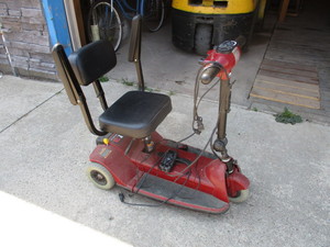 lot 165 image: Zipr 3 Wheeler Scooter