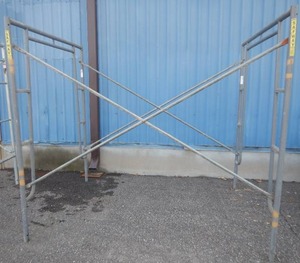 Walk Through Scaffold