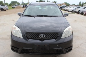 lot 8911 image: 2003 Toyota Matrix