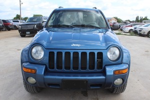 lot 8900 image: 2003 Jeep Liberty Limited 4x4