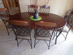 lot 2 image: Dinning Room  Living room with TV