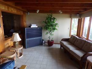 lot 5 image: Lakeside Patio Room