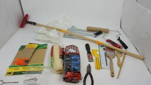 lot 17 image: Miscellaneous Painting & Wallpapering Items--Four Metal Shelving Brackets