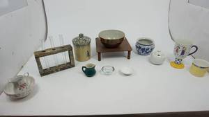 lot 31 image: Miscellaneous Glass Items