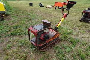 lot 14 image: Wacker Vibratory Plate Compactor - 22 x 36